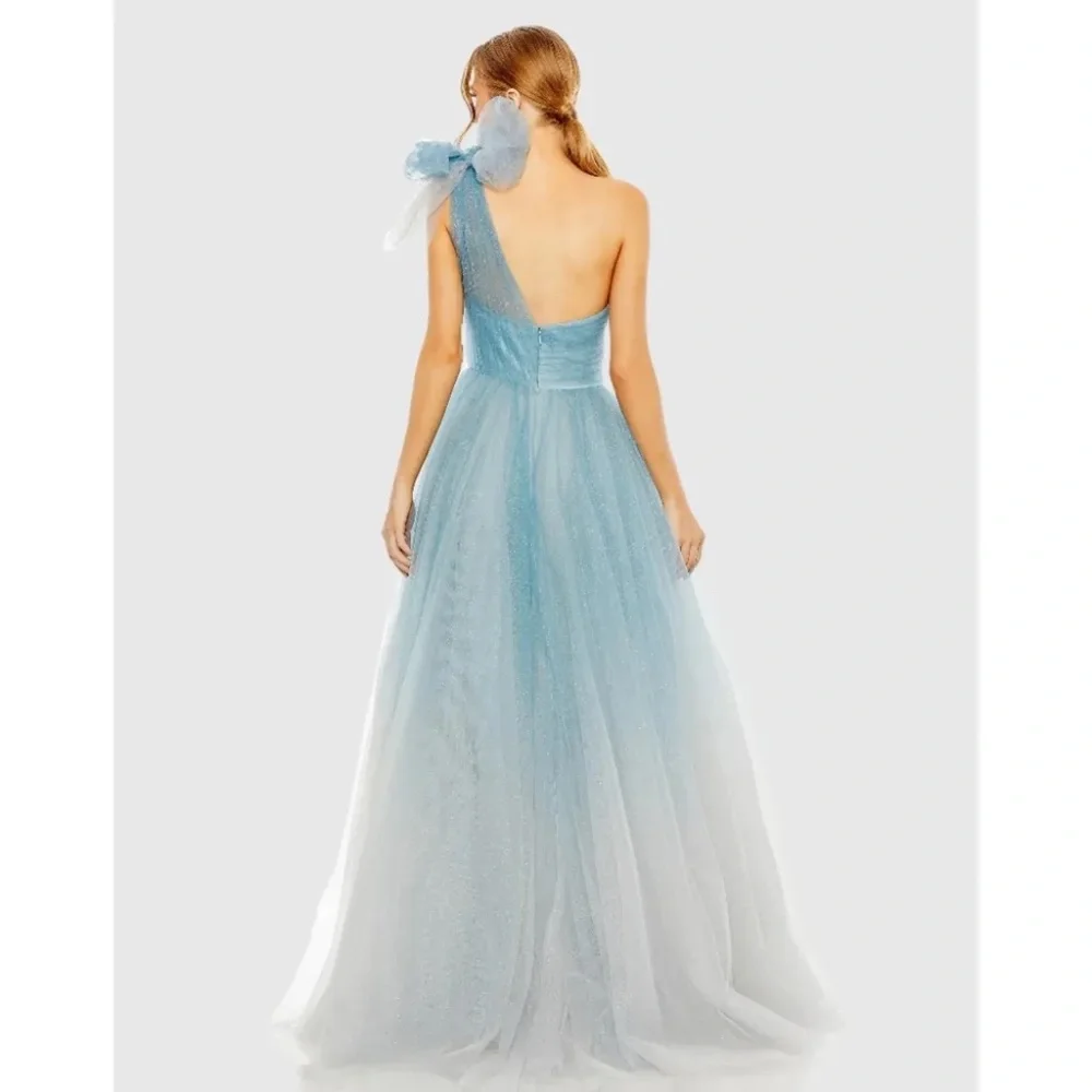 NWT Mac Duggal Glitter One-Shoulder Ombre Gown with Bow - size 8 - Picture 2 of 7